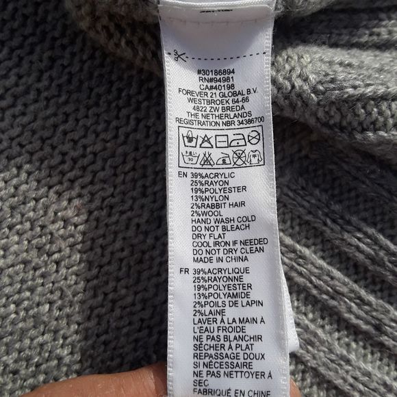 Forever 21 Fair Isle sweater - Picture 4 of 7